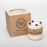 Mittelgroße Kerze mit Brombeere